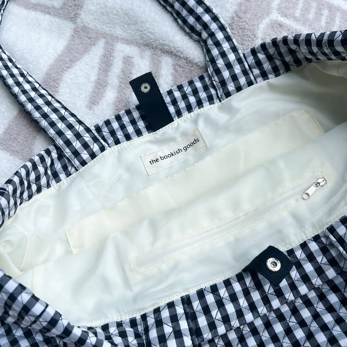 The Everything Read More Books Gingham Tote