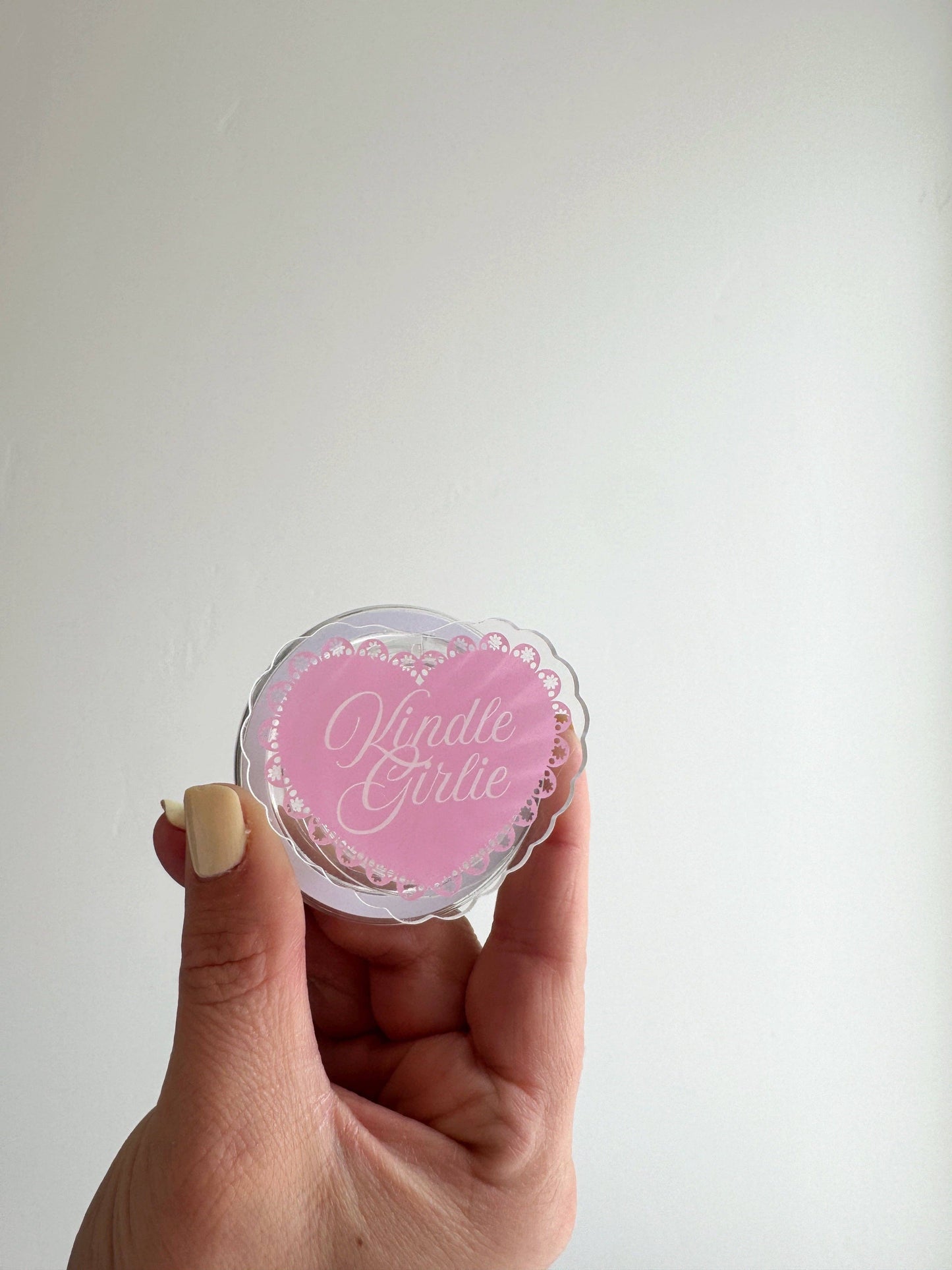 Kindle Girlie - Magnetic Kindle Accessory & Holder