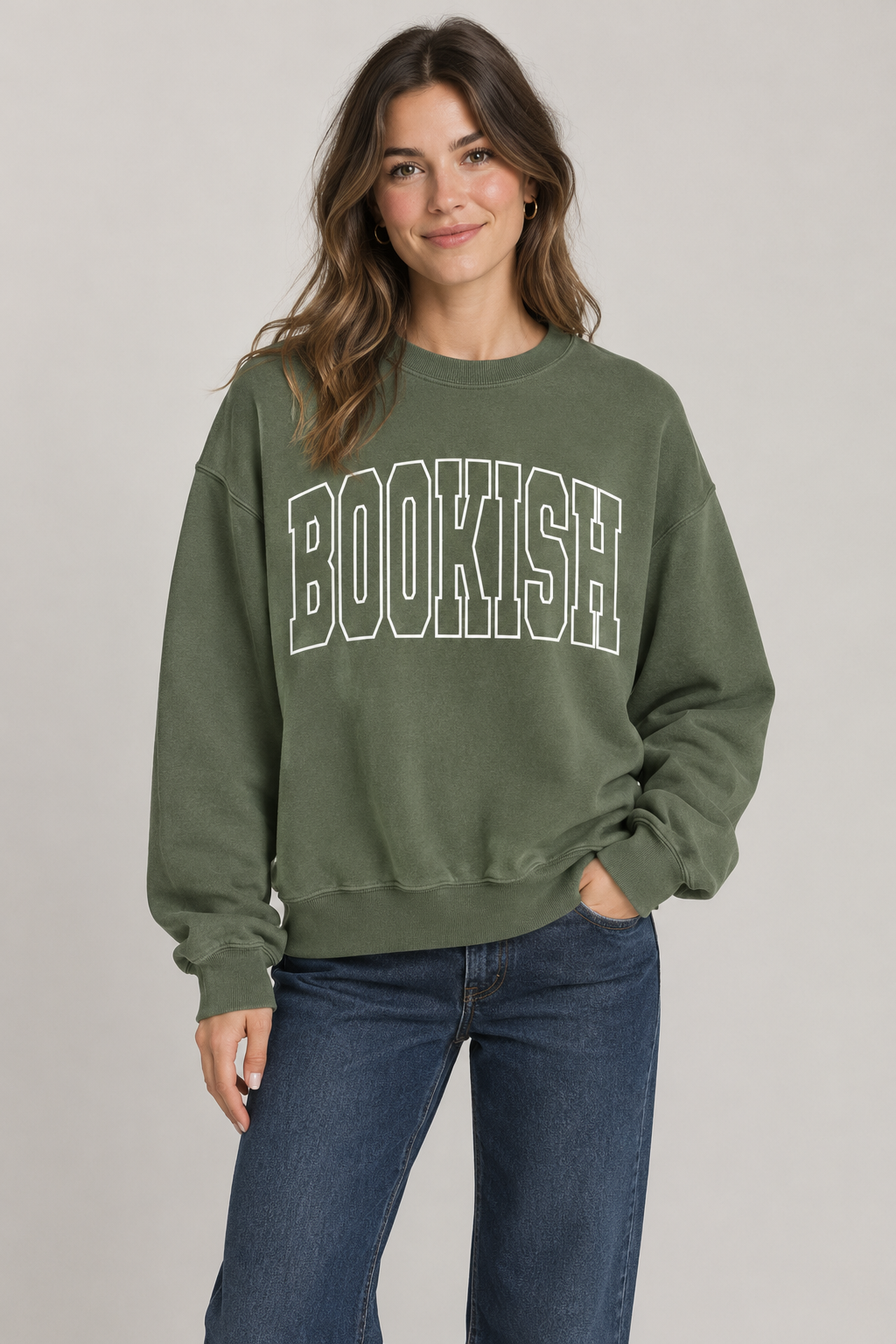 Bookish Varsity Women's Graphic Sweatshirt