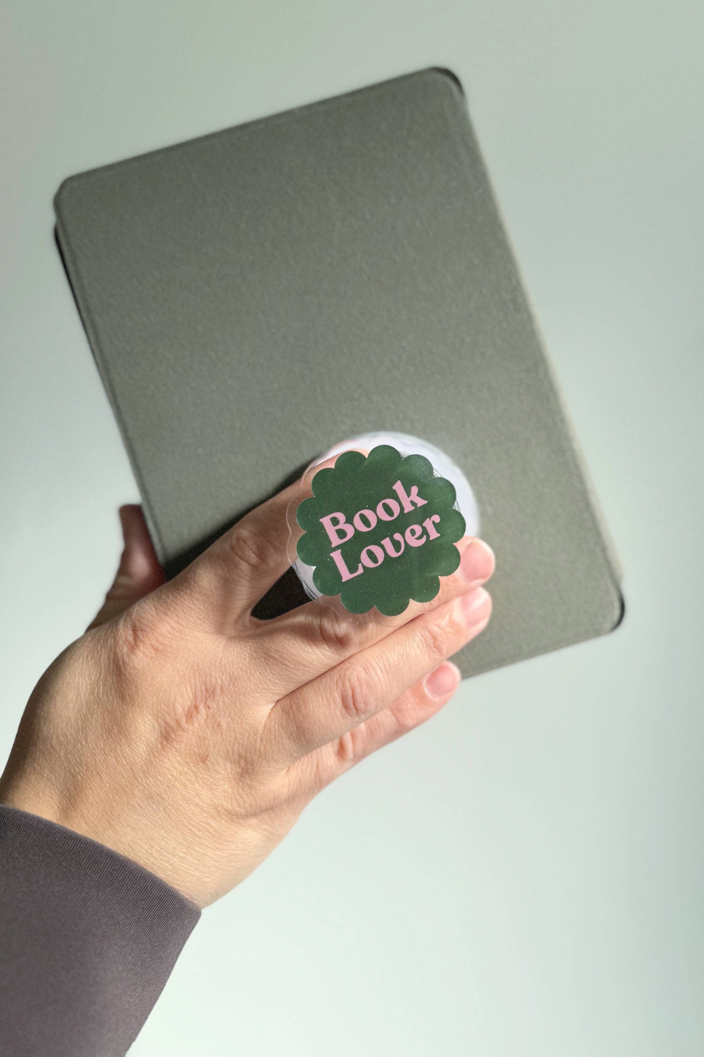 Book Lover - Magnetic Kindle Accessory & Holder